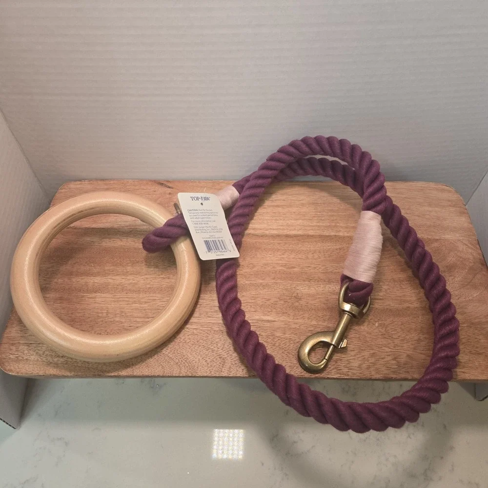 Top Paw Explorer Collection Rope‎ Dog Leash with Wooden Handle 4ft NWT Purple